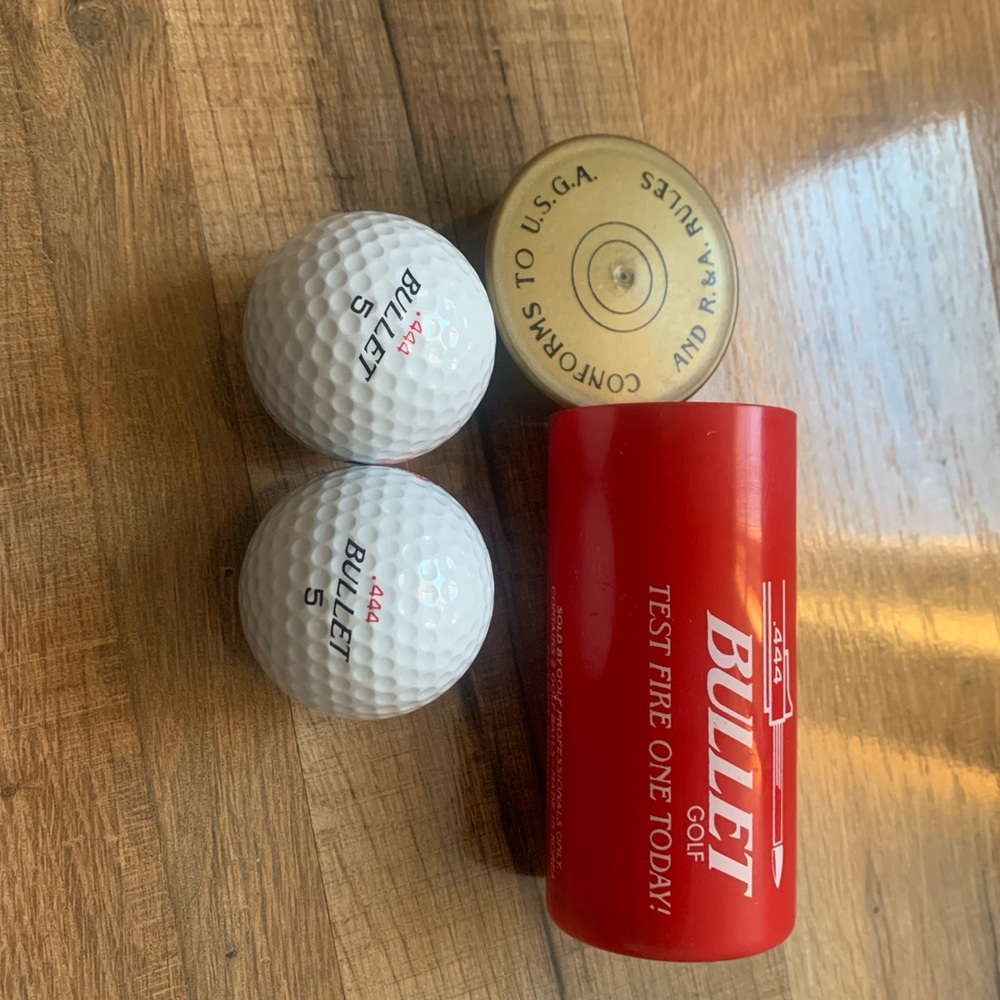 Golf Memorabilia Bullet Shotgun Case with 2 Bullet Golfballs